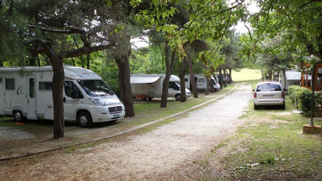 Camping Paradiso 페자로 외부 사진
